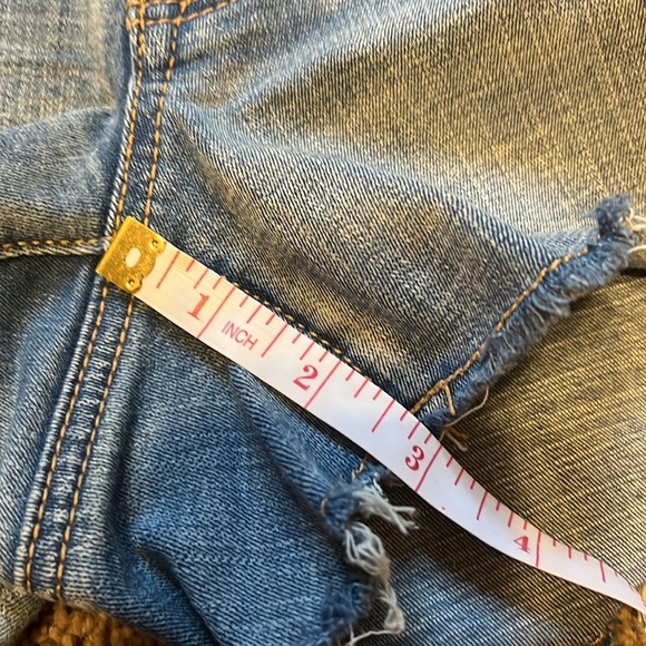 American Eagle denim shorts - Picture 4 of 5